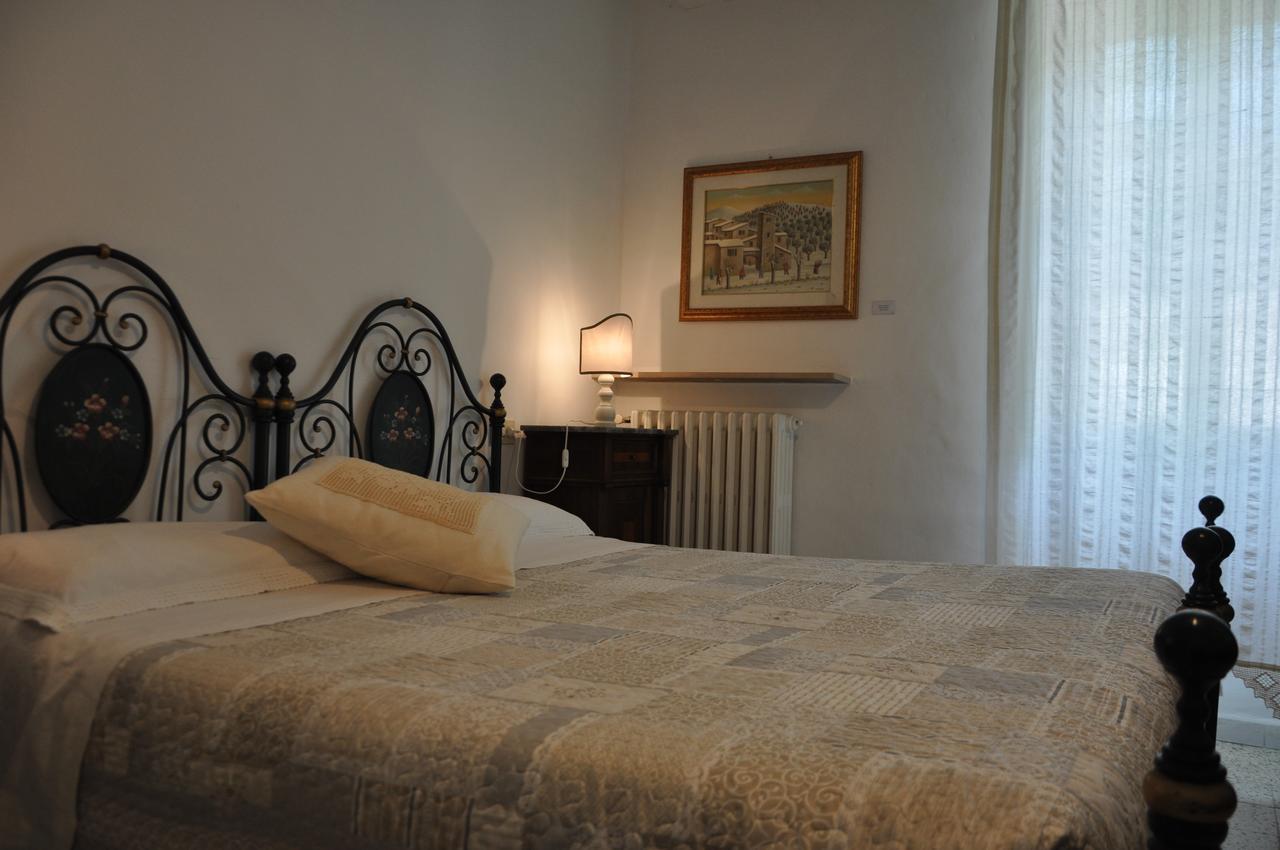 Agriturismo "Antico Frantoio" Foligno Exterior photo